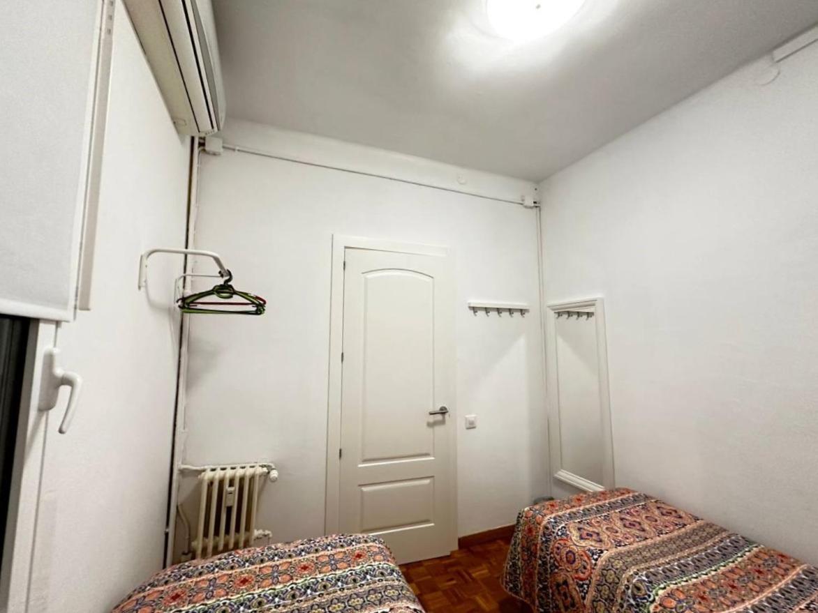 Rooms Nuevo Roger Barcelone Extérieur photo