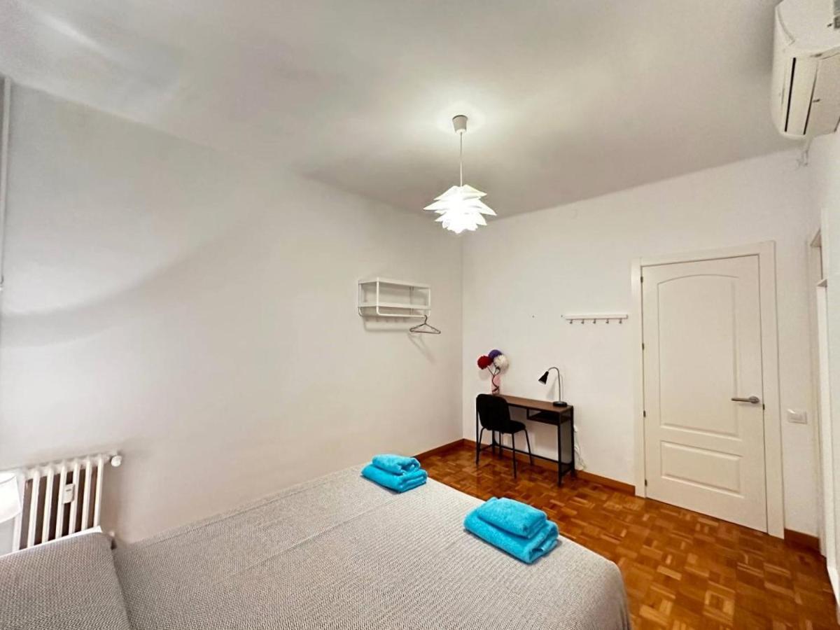 Rooms Nuevo Roger Barcelone Extérieur photo
